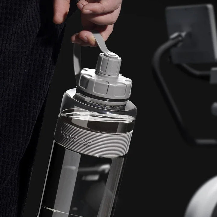 2L Big Water Bottle with Straw Large Capacity